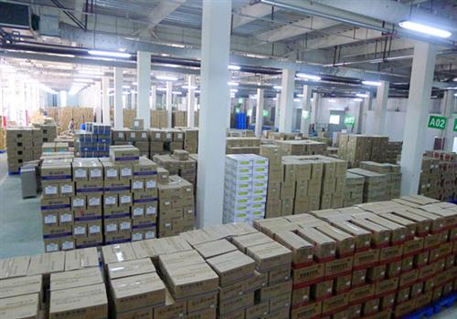 仓储中心一层整件库区