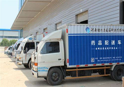 仓库装卸月台设置有高低升降装置